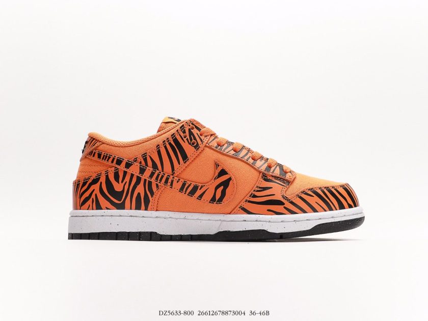 Dunk Low PS "Tiger Stripes" - Image 2