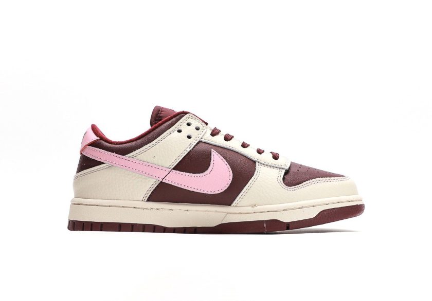 Dunk Low "Valentine's Day" - Image 2