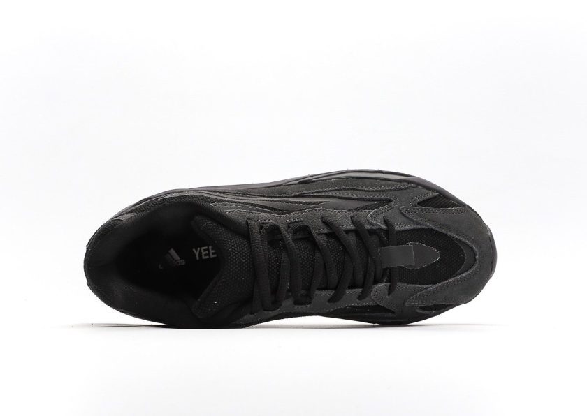 Yeezy Boost 700 V2 Vanta - Image 4