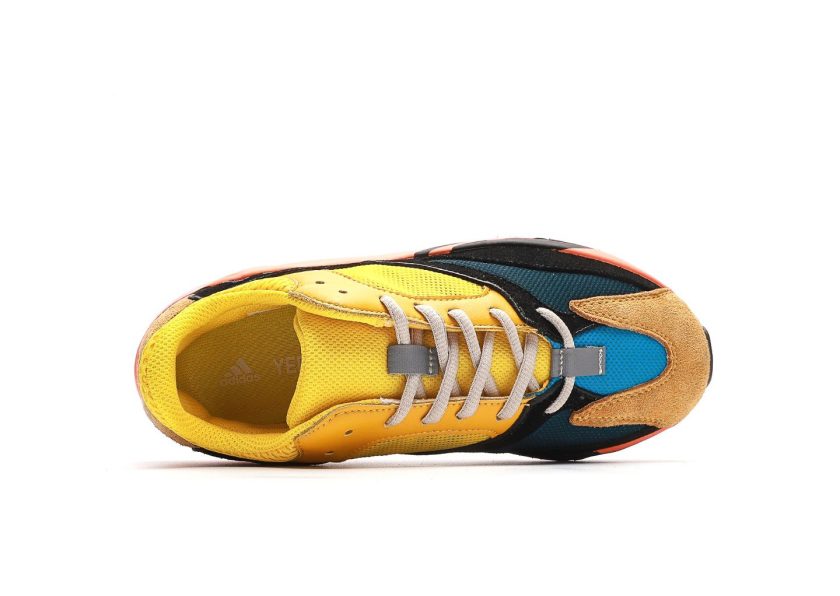 Yeezy Boost 700 Sun - Image 3