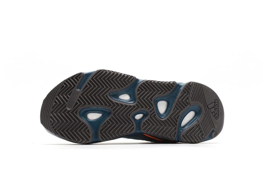 Yeezy Boost 700 Fade Azure - Image 4