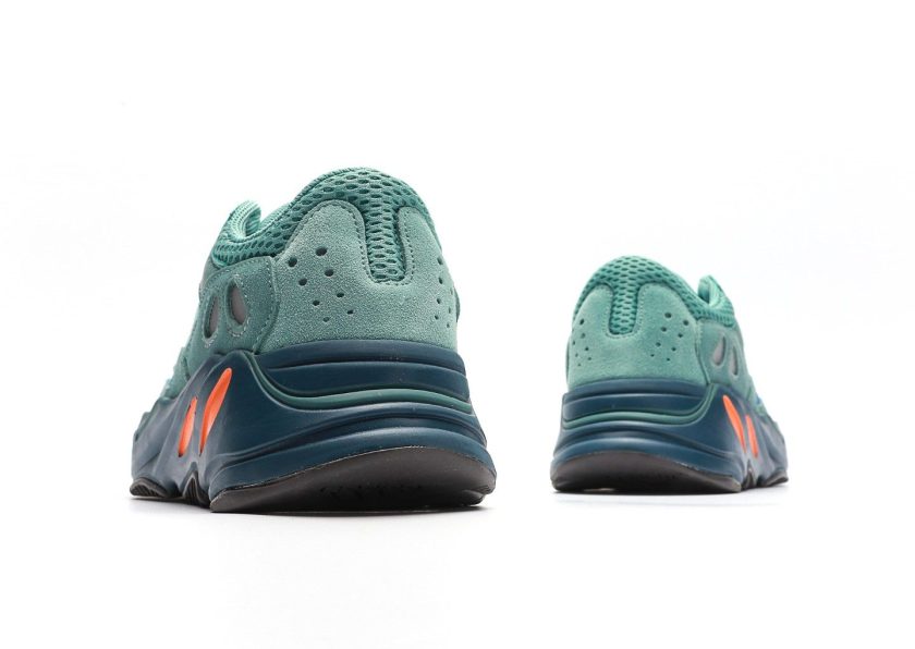 Yeezy Boost 700 Fade Azure - Image 6