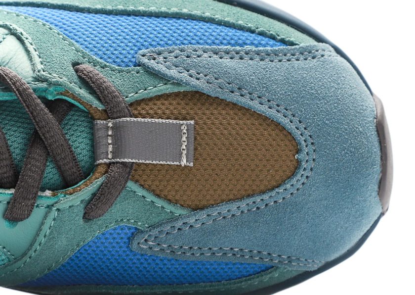 Yeezy Boost 700 Fade Azure - Image 8
