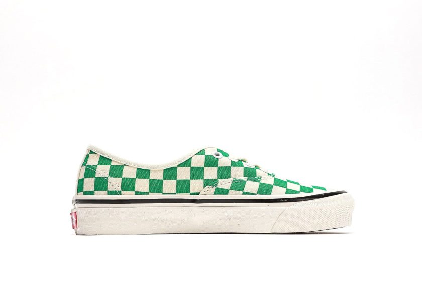 Authentic 44 DX - Image 2