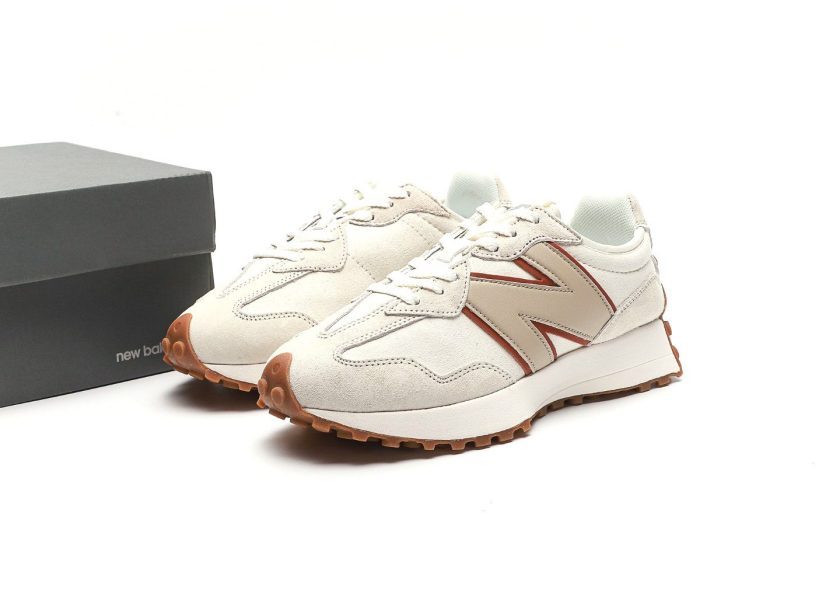 New Balance 327 - Image 9