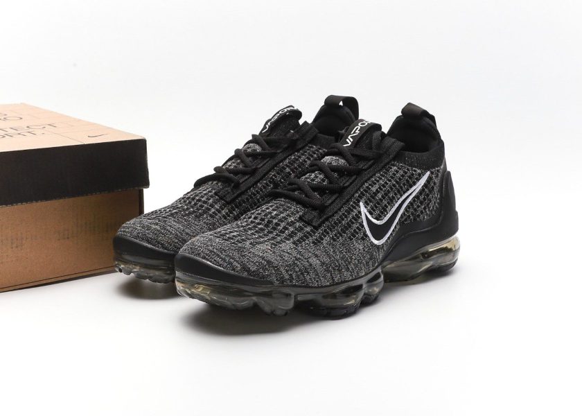 Air VaporMax 2021 Flyknit - Image 9