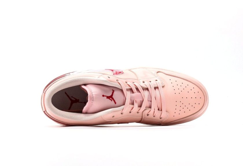 Air Jordan 1 Low Valentine's Day - Image 3