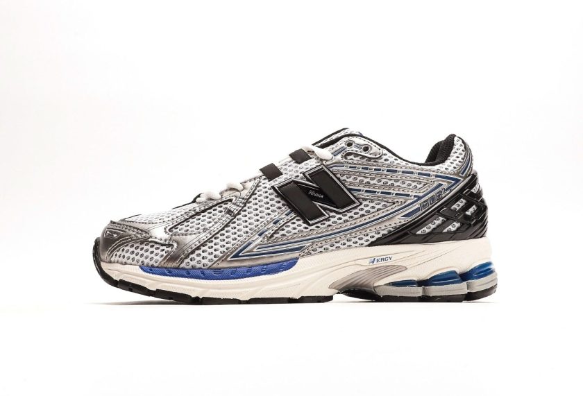 New Balance 1906R Silver Metallic
