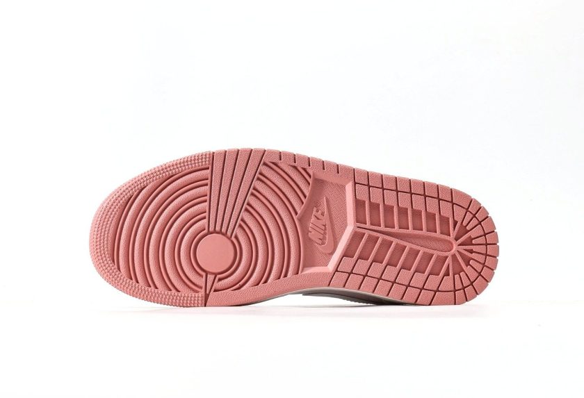 Air Jordan 1 Low SE "Soft Pink" - Image 4