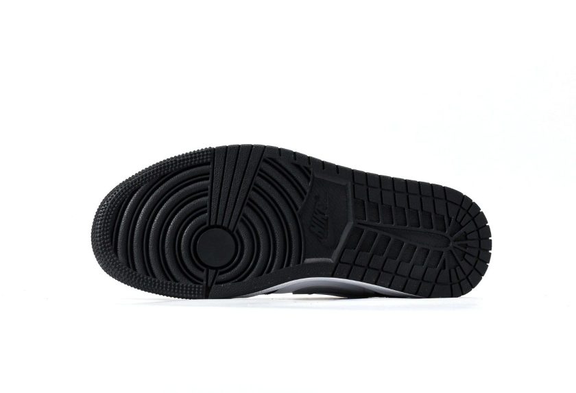Air Jordan 1 Low ”Black Medium Grey” - Image 4