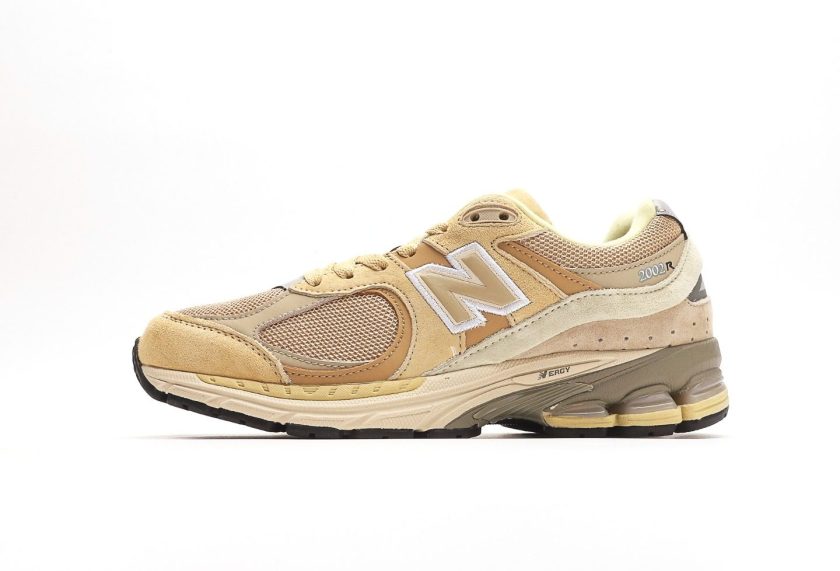AURALEE x New Balance