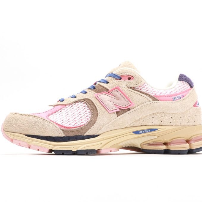 Hype DC x New Balance 2002R Native Dynamics