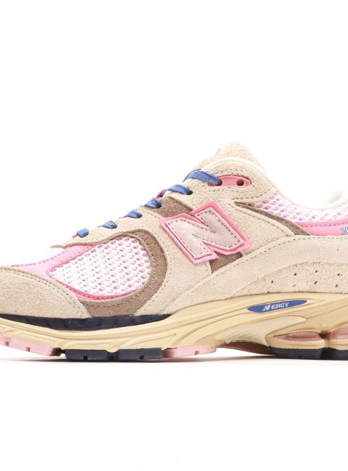 Hype DC x New Balance 2002R Native Dynamics