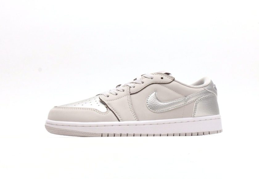 Air Jordan 1 Low "Metallic Silver"