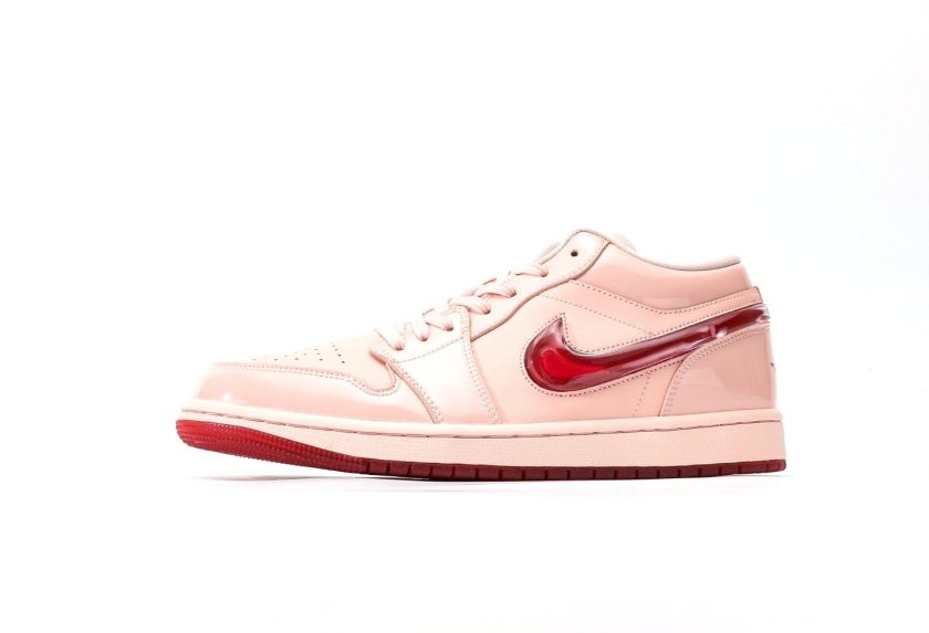 Air Jordan 1 Low Valentine's Day