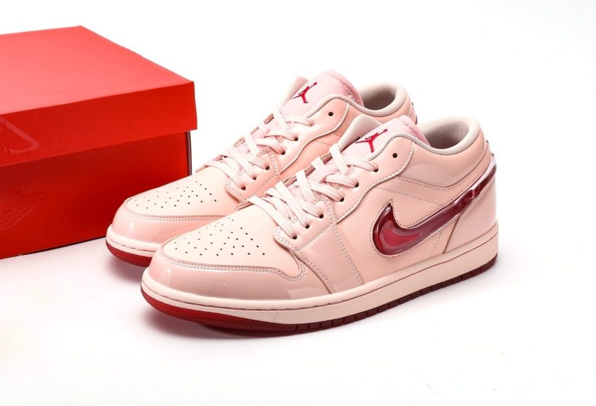 Air Jordan 1 Low Valentine's Day - Image 9