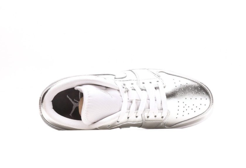 Air Jordan 1 Low SE Metallic Silver - Image 3