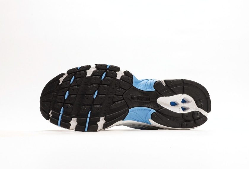 New Balance 530 "White Carolina Blue" - Image 4