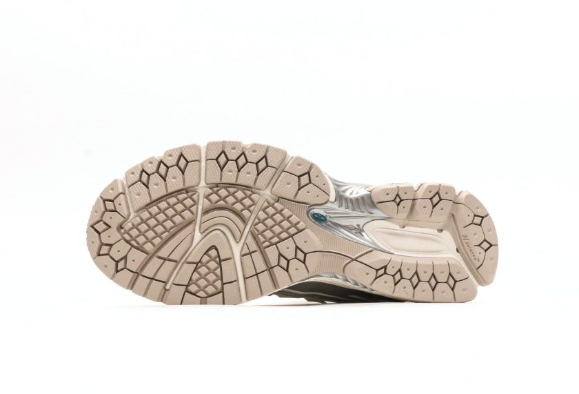 New Balance M1906RV1 Silver Metallic Sea Salt [PK GOD] - Image 4