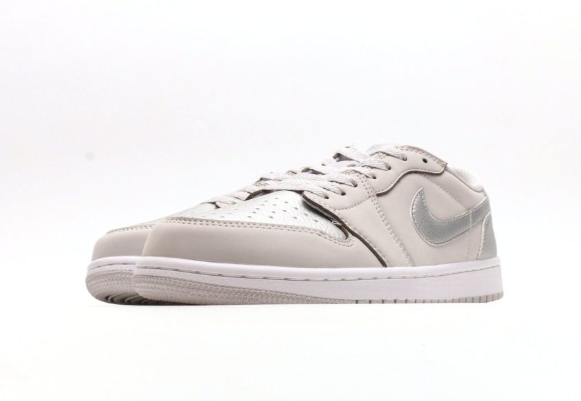 Air Jordan 1 Low "Metallic Silver" - Image 5
