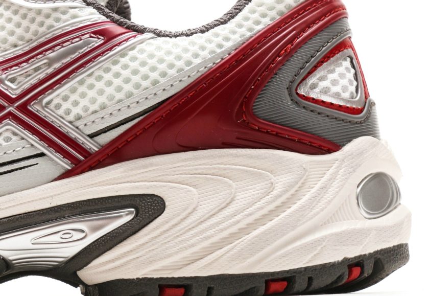 Gel-Kahana TR V4 Red Silver - Image 7
