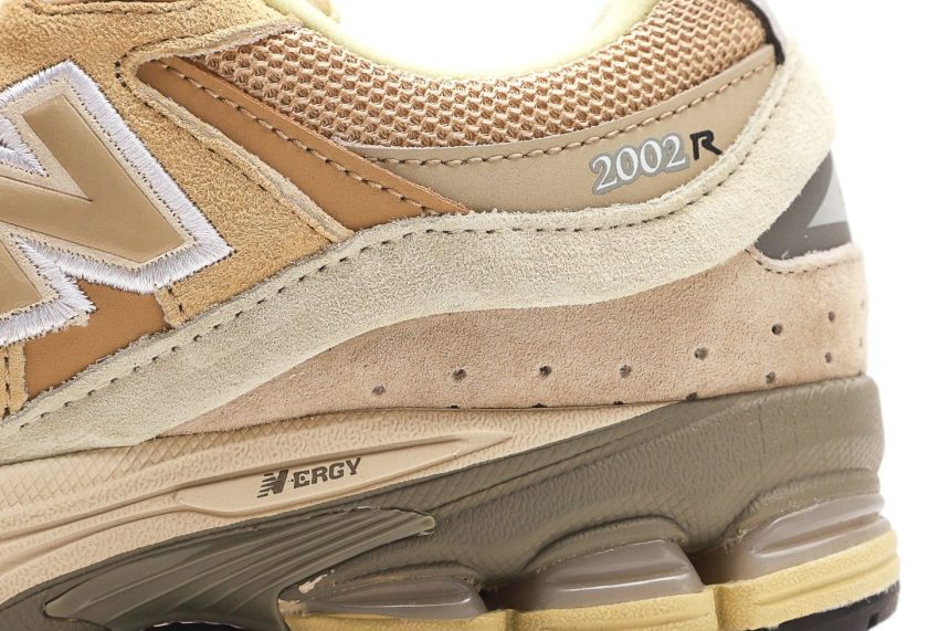 AURALEE x New Balance - Image 7