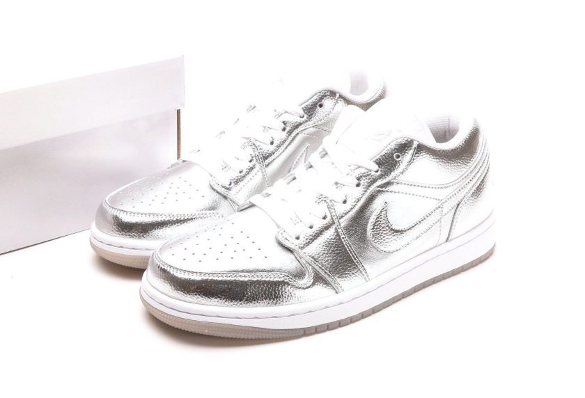 Air Jordan 1 Low SE Metallic Silver - Image 9
