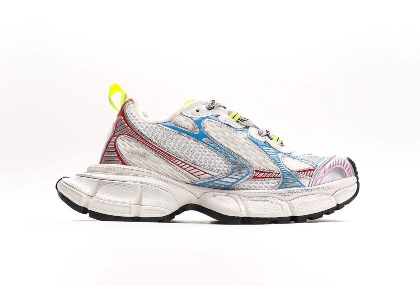3XL Sneaker "Worn-Out - White Blue Red" - Image 2