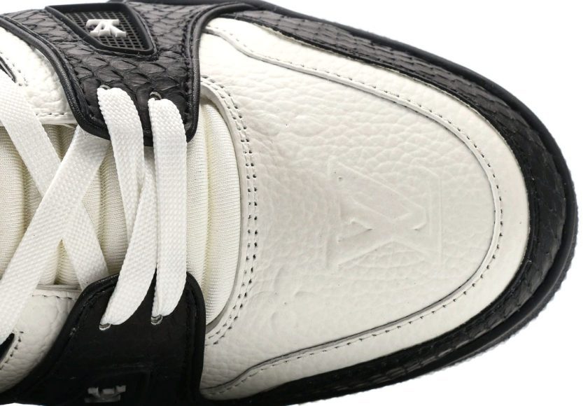 LV Trainer Sneaker [BOUTIQUE QUALITY] - Image 8