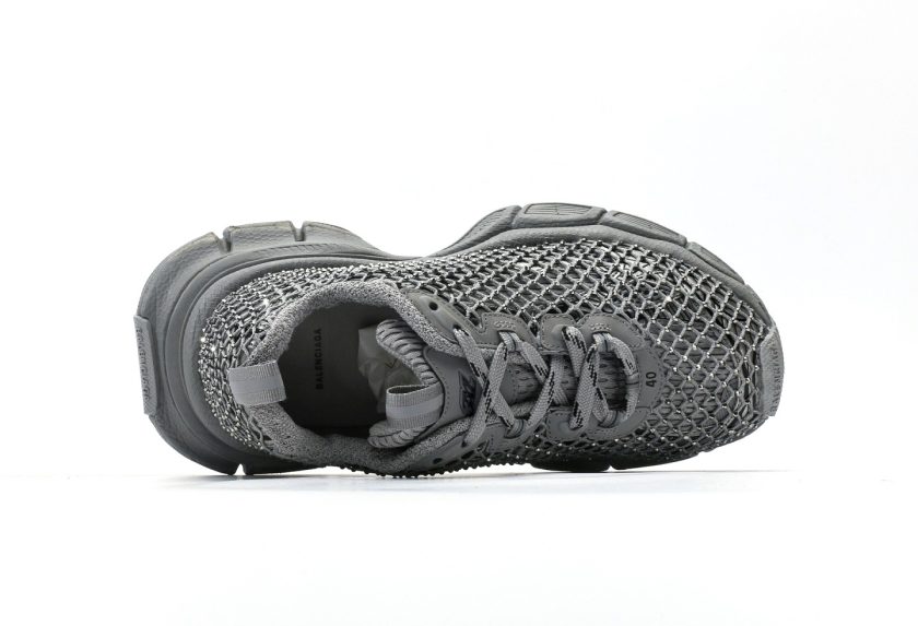3XL Fishnet Sneaker - Image 3