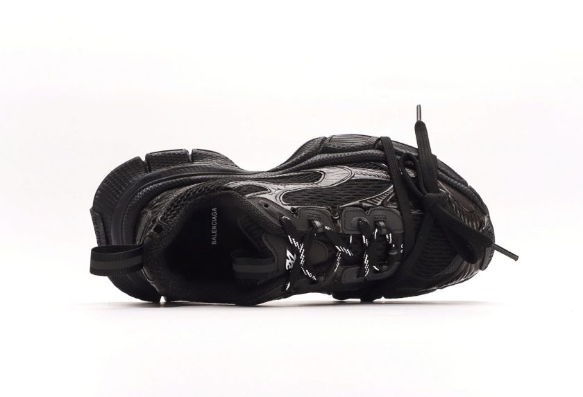 3XL Sneaker Black Mesh and Polyurethane - Image 3
