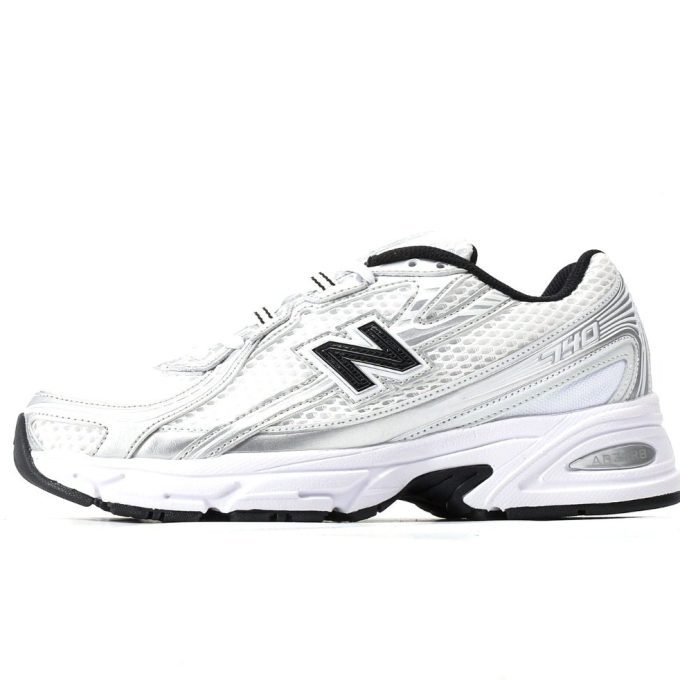New Balance 740 "Navy White"