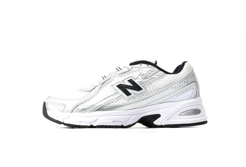 New Balance 740 "Navy White"