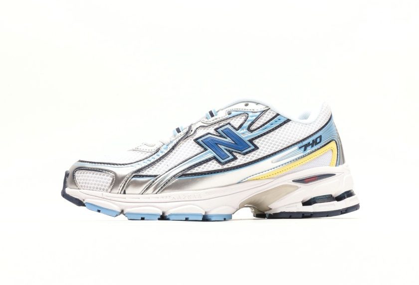 New Balance 740