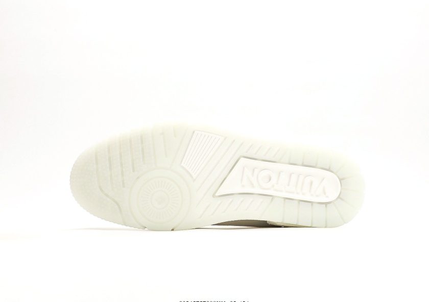 LV Trainer Sneaker [BOUTIQUE QUALITY] - Image 4