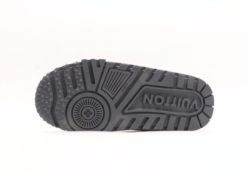 LV Trainer Maxi Sneaker [BOUTIQUE QUALITY] - Image 4