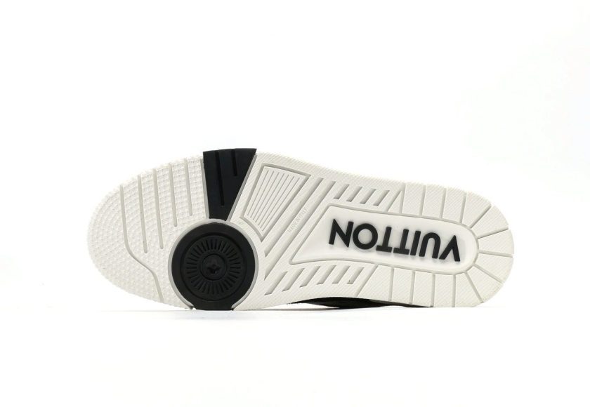 LV Trainer Sneaker [BOUTIQUE QUALITY] - Image 4