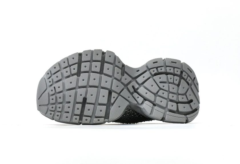 3XL Fishnet Sneaker - Image 4
