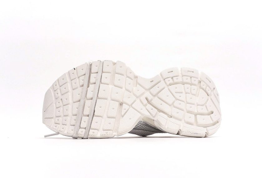 3XL Sneaker "Worn-Out - Light Grey" - Image 4