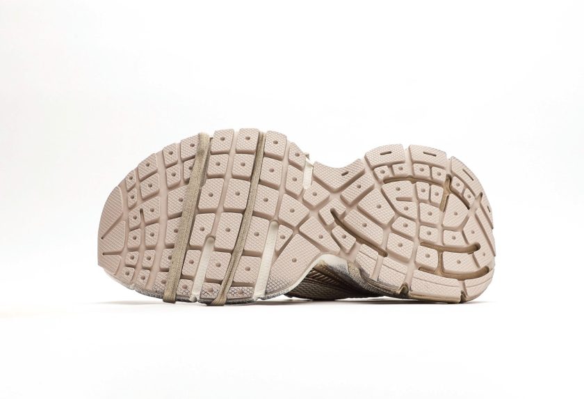 3XL Sneaker 'Beige Mesh and Polyurethane' - Image 4