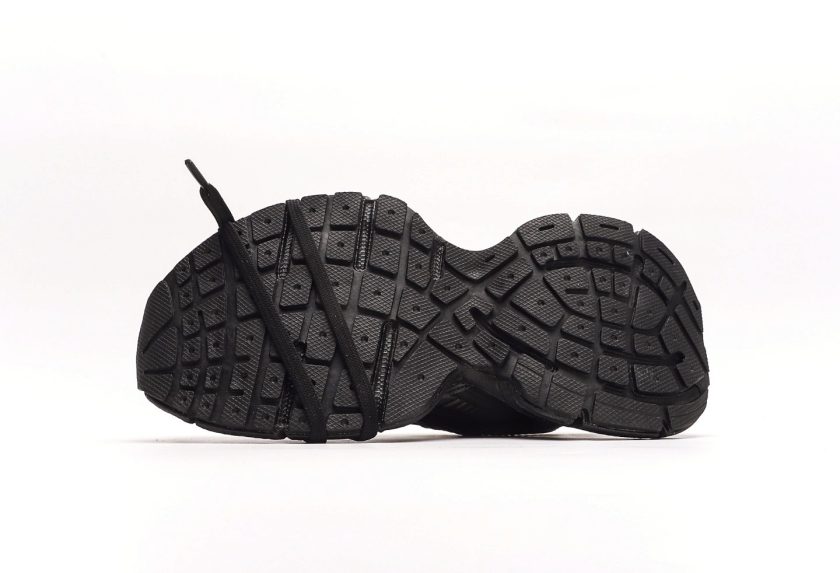 3XL Sneaker Black Mesh and Polyurethane - Image 4