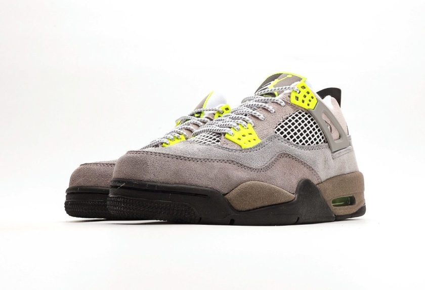 Air Jordan 4 Retro SE "Neon" - Image 5