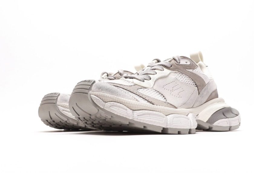 3XL Sneaker "Worn-Out - Light Grey" - Image 5