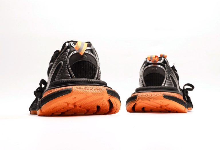 3XL Sneaker "Worn-Out - Black Orange" - Image 6