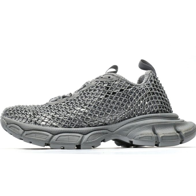 3XL Fishnet Sneaker