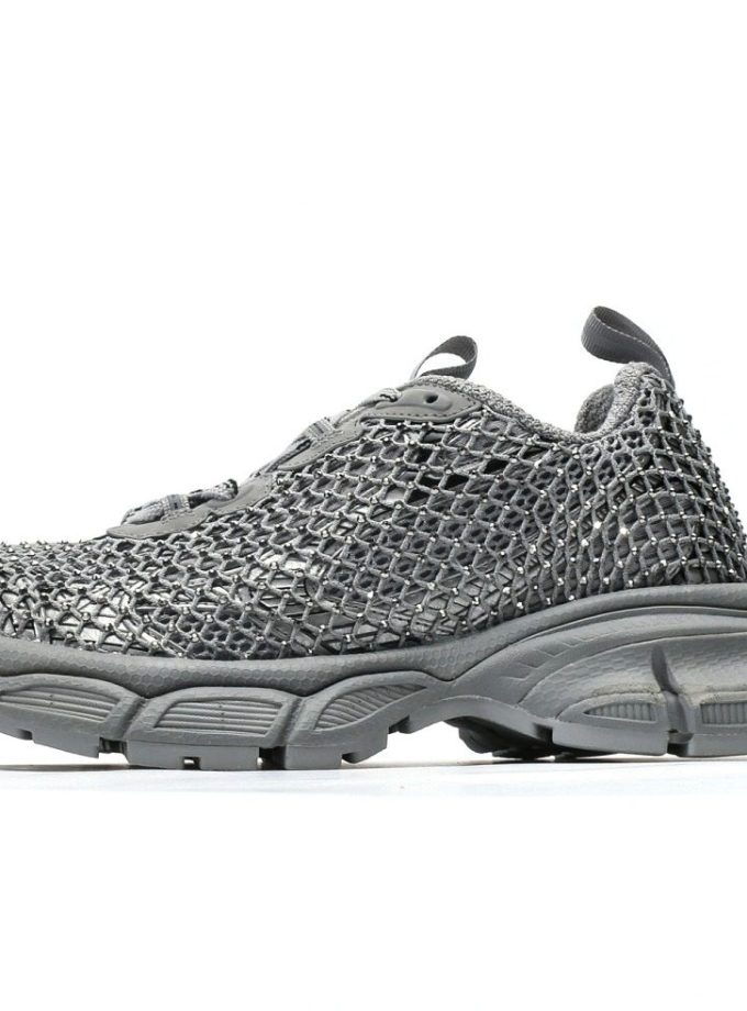 3XL Fishnet Sneaker