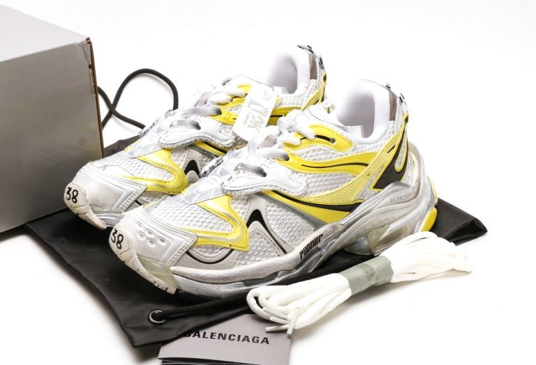Runner Sneaker - Image 9
