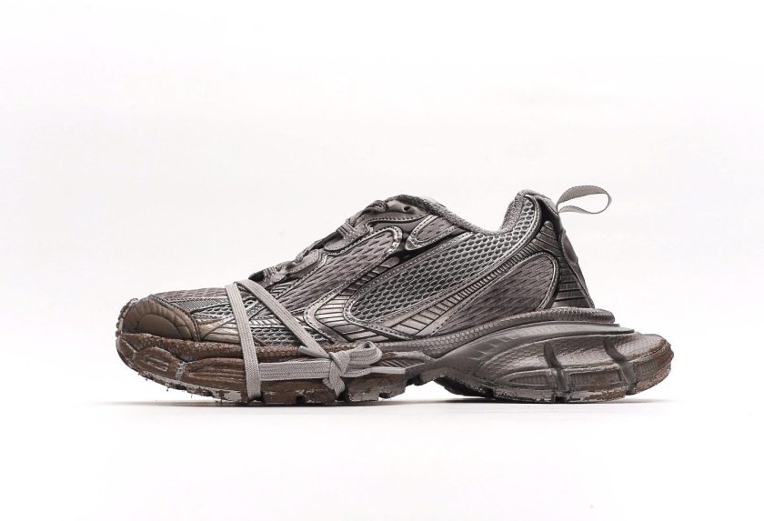 3XL Sneaker "Worn-Out - Brown"