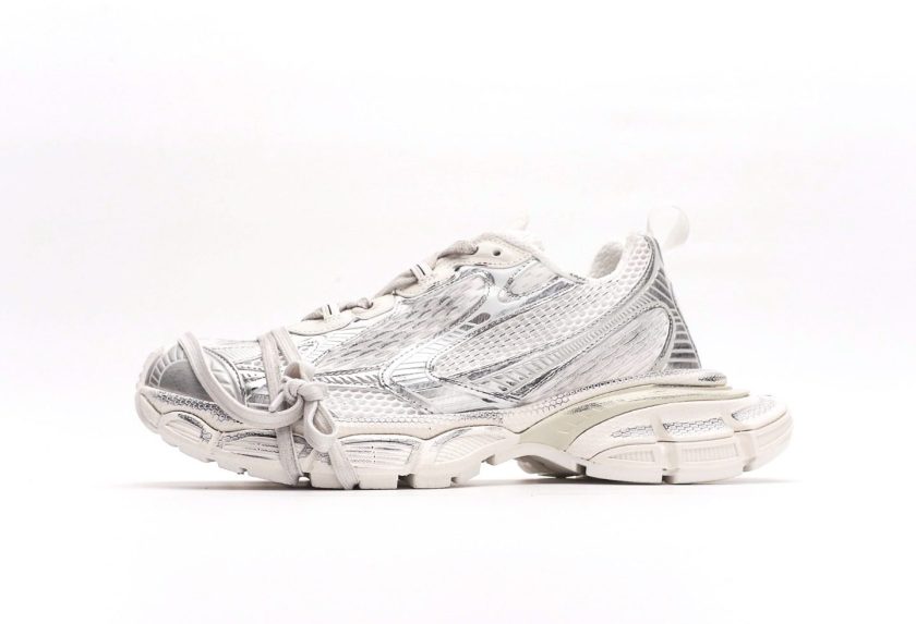 3XL Sneaker "Worn-Out - Light Grey"