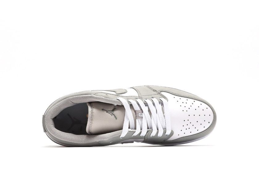 Air Jordan 1 Low Wolf Grey - Image 3